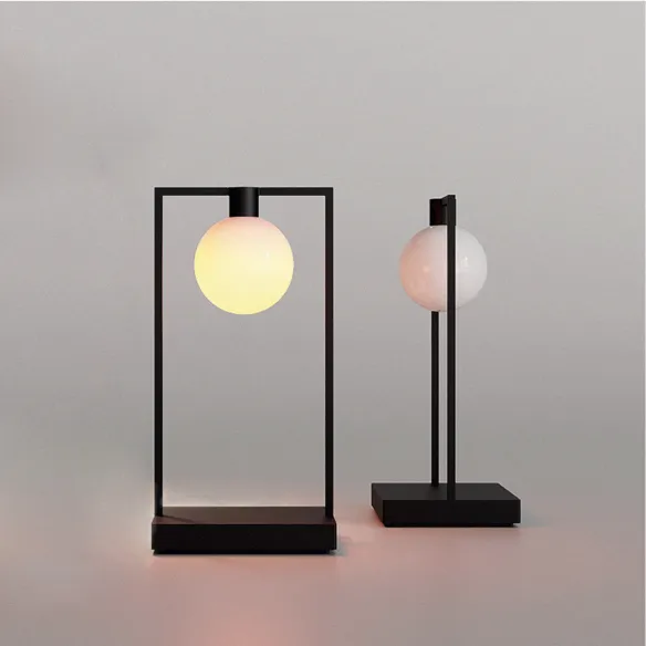 Lampada da tavolo Artemide Curiosity Sphere