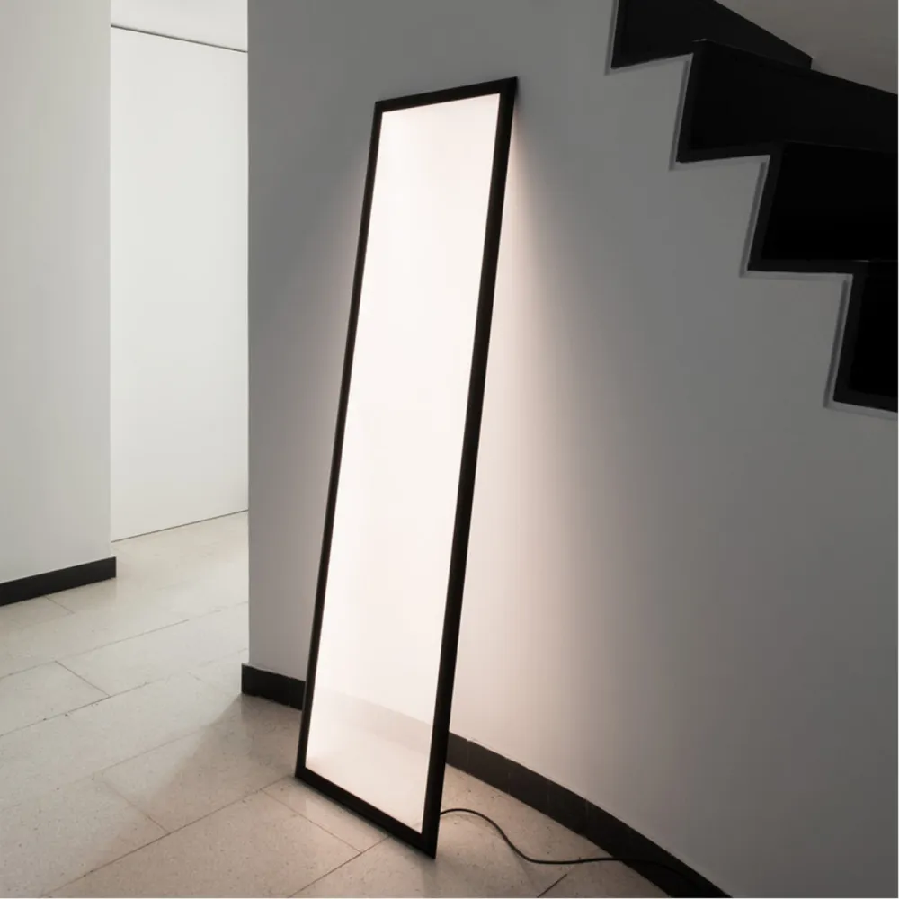 Lámpara de tierra Artemide Discovery